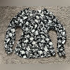 J. Crew Floral Black and White Women's Long Sleeve Blouse.